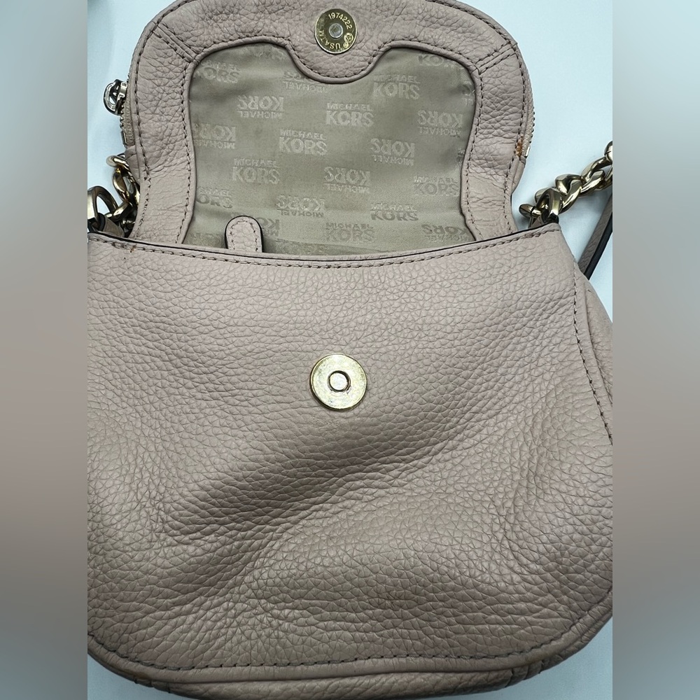 Michael Kors Bedford Crossbody Bag - Picture 9 of 15